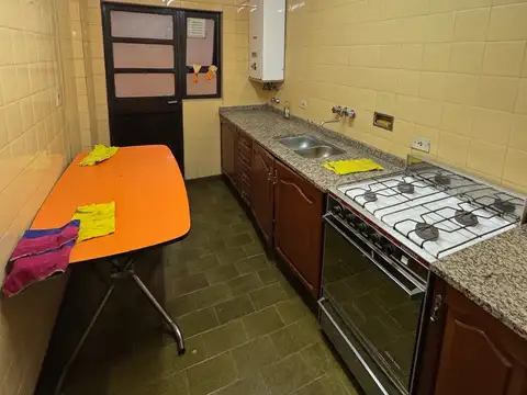 Departamento en alquiler, 2 ambientes con patio, en Villa Devoto