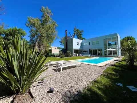 Casa en Venta,  villa Elisa  