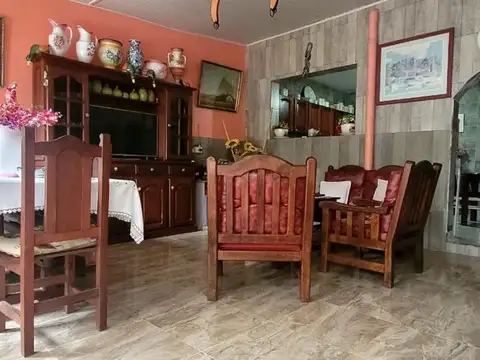 VENTA CASA 4 AMBIENTES FIORITO LOMAS DE ZAMORA