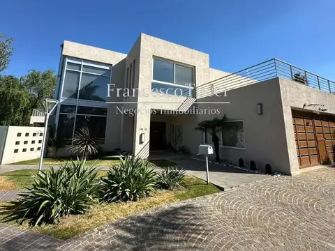 Casa en venta 7 ambientes Country San Diego