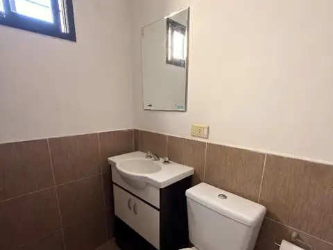 Duplex 1 dormitorio c/cochera en zona centro sin expensas!