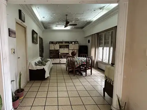Casa 4 Ambientes   Depto en Venta en Ramos Mejia, GBA Oeste