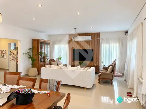 Casa 6 ambientes con 3 baños