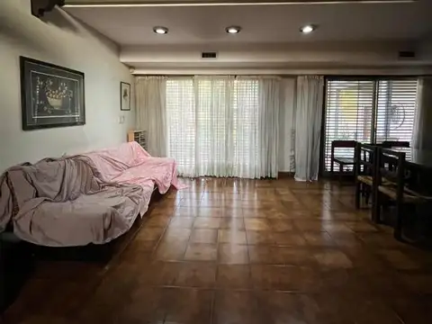 Casa 4 ambientes con 4 baños