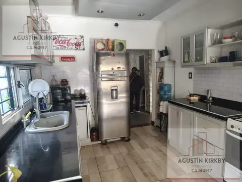 Casa 4 ambientes con 1 baño