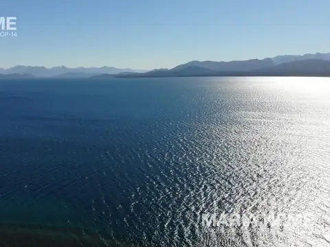 PRIMERA LINEA AL LAGO EN JARDINES AL LAGO. BARRIO CERRADO