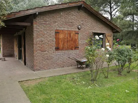 CASA QUINTA EN VENTA BARRIO AMANCAY PILAR