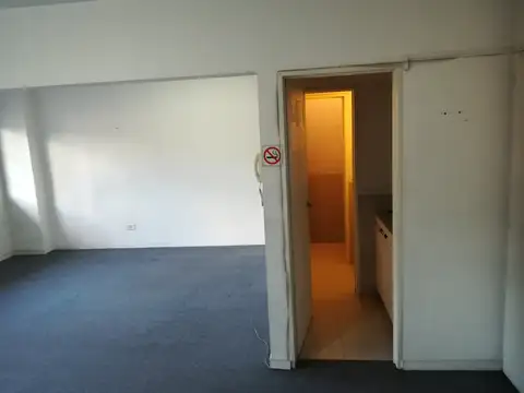 Oficina en Alquiler en Balvanera, $ 400.000