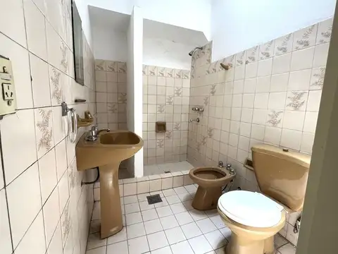 Depto Tipo Casa en Venta con 1 cocheras