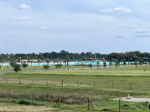 Vida Crystal Lagoon