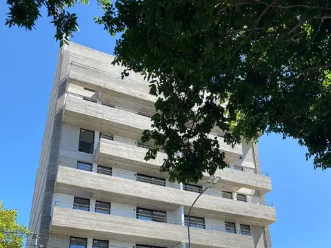 Monoambiente con patio en buena ubicación