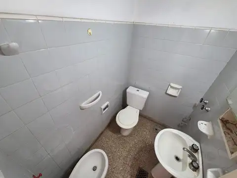 Depto Tipo Casa en Alquiler 51 años
