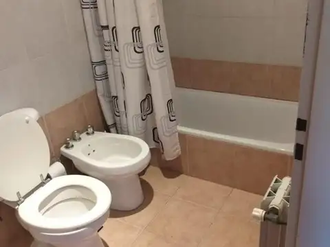 Departamento en Alquiler con 1 cocheras
