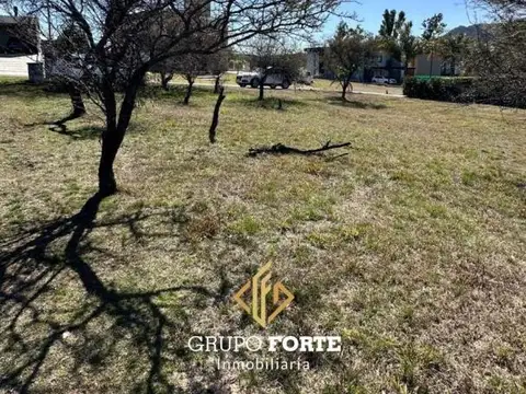 Lote venta La Arbolada Hollywood con escritura