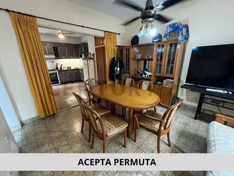 VENTA CASA 4 AMBIENTES EN LINIERS
