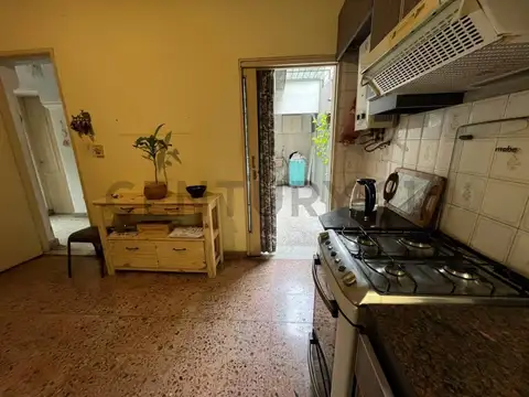 VENTA CASA 4 AMBIENTES EN EL BARRIO DE MIL CASITAS - LINIERS