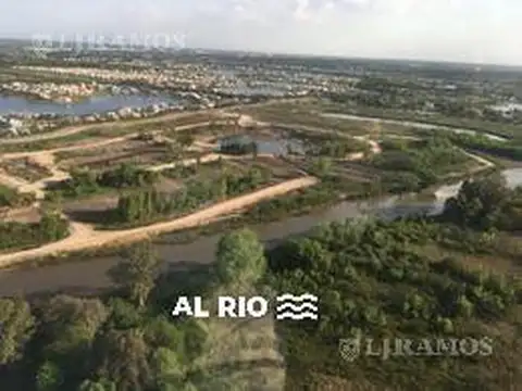 Terreno en  venta al rio en Villanueva
