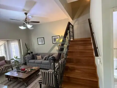 Casa en Venta en Martínez, USD 370.000