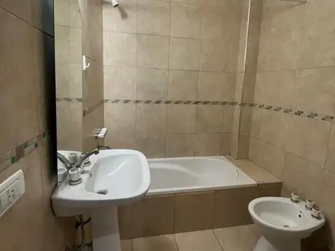Departamento en Alquiler en Parque San Martin, $ 500.000