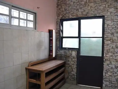 PH VENTA 2 AMBIENTES LOMAS DE ZAMORA CON PATIO