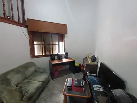 Depto Tipo Casa en Venta en Villa del Parque, USD 55.000
