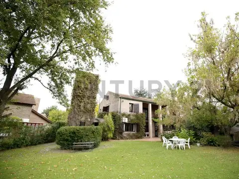 Casa 6 ambientes con 3 baños