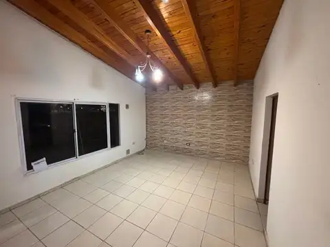 Casa en Alquiler en Maipu, USD 1.100