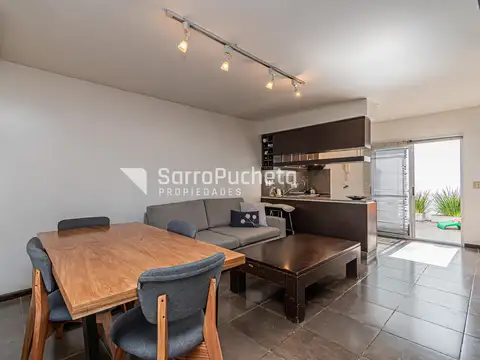 Venta Dúplex 3 ambientes con patio y parrilla en Villa Luzuriaga.