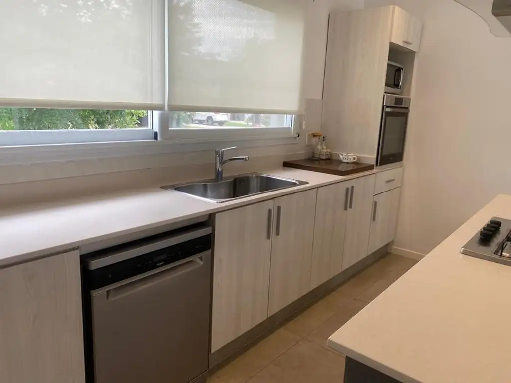 Casa en Alquiler - Haras Santa Maria