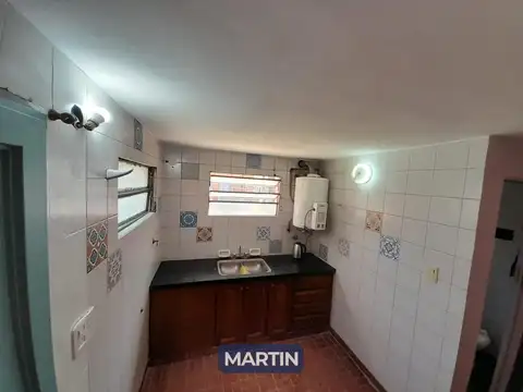 Casa en Alquiler con 3 cocheras