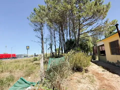 VENTA DOS CASAS MISMO PADRON LAS TOSCAS RUTA INTERBALNEARIA ANCAP INVERSION