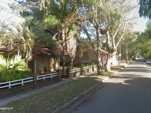 Neuquén e/ Mendoza y San Juan