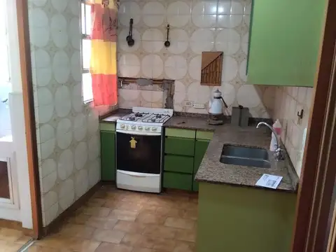 Venta. 3 Ambientes c/Dependencia. Rivadavia 5400.