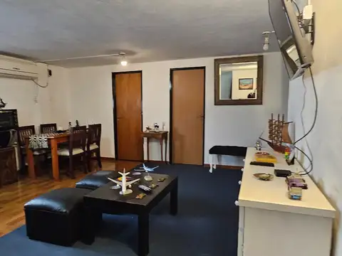 RESERVADO  SE ALQUILA LINDO Y AMPLIO PH 3 AMB EN P.A., AL FRENTE, EN VILLA ADELINA