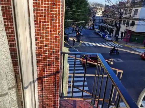 Depto Tipo Casa en Venta 70 años