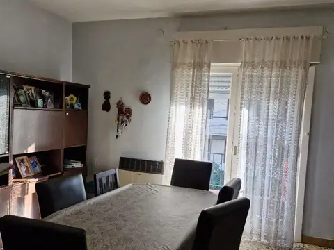 PH 3 AMB CON BALCON SIN EXPENSAS y TERRAZA PROPIA