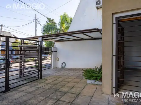 Depto Tipo Casa en Venta de 4 ambientes