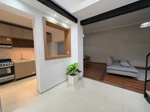 Depto Tipo Casa en Venta en Abasto, USD 142.000