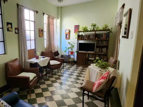Casa 6 ambientes con 3 baños
