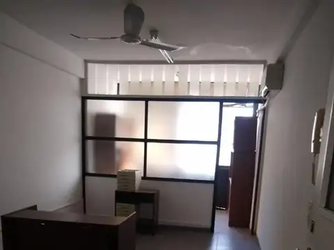 Oficina en Venta 70 años