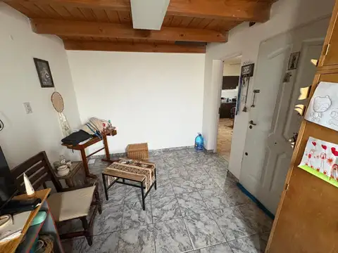 Casa 4 ambientes con 1 baño