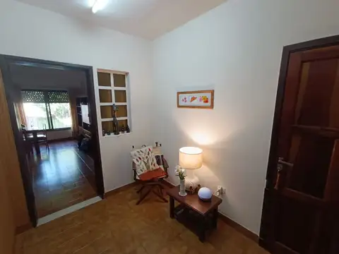 Venta Casa 4 ambientes c/ cochera y parque Quilmes