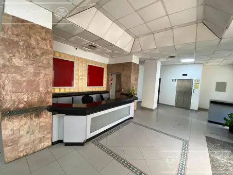 Oficina Monoambiente con 13 baños