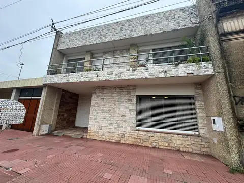 Casa en Barrio 30 de Octubre