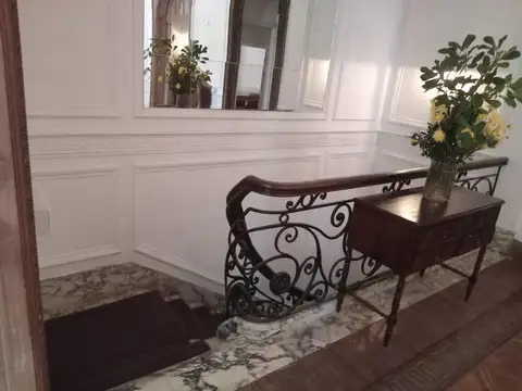 Hotel en Venta 80 años