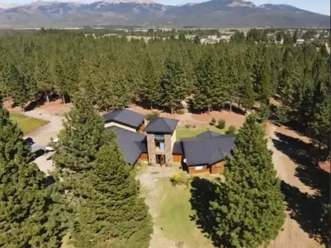 Hosteria/Hotel en El Maitén, Chubut. Sobre la Ruta Nacional 40