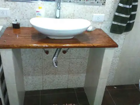 Casa 3 ambientes con 2 baños