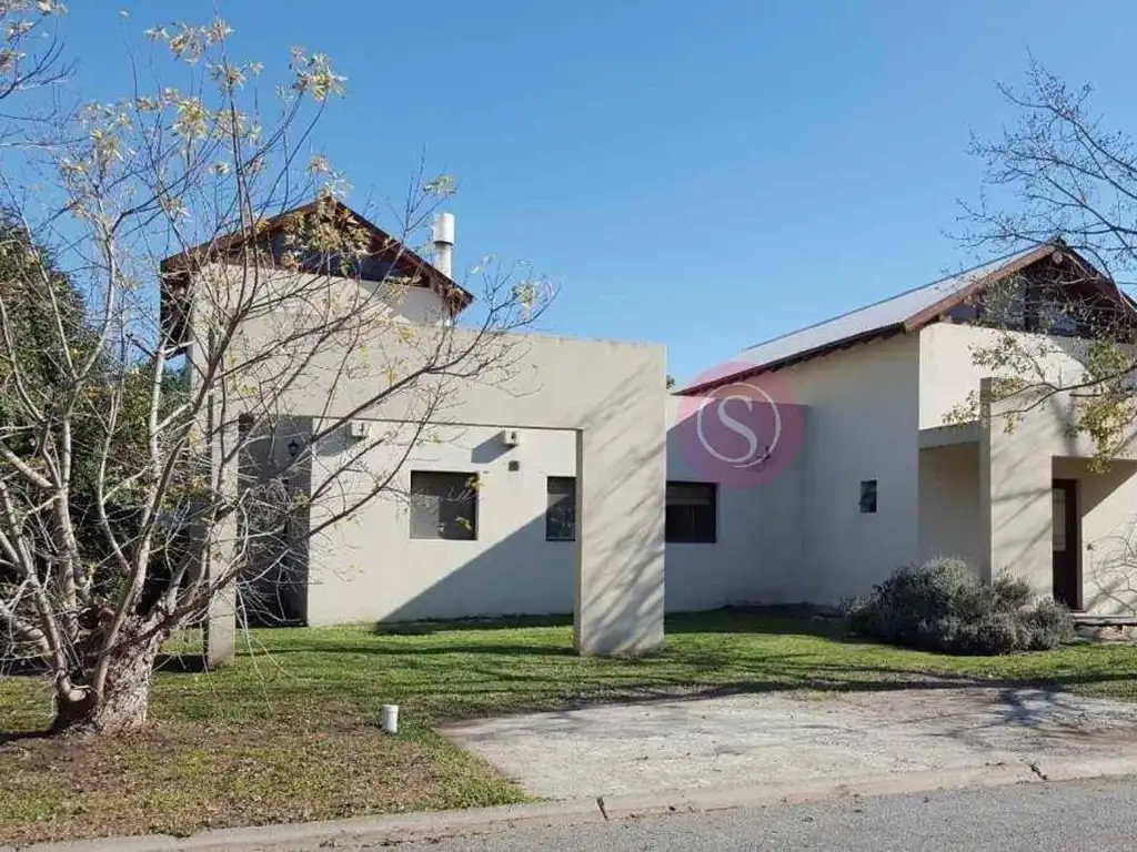 Casa en Venta - 4 dormitorios -