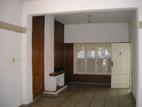 Casa en Alquiler en Caseros, $ 1.040.000