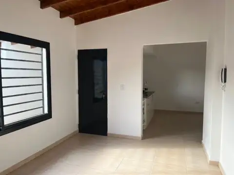 VENTA CASA REFACCIONADA A NUEVA